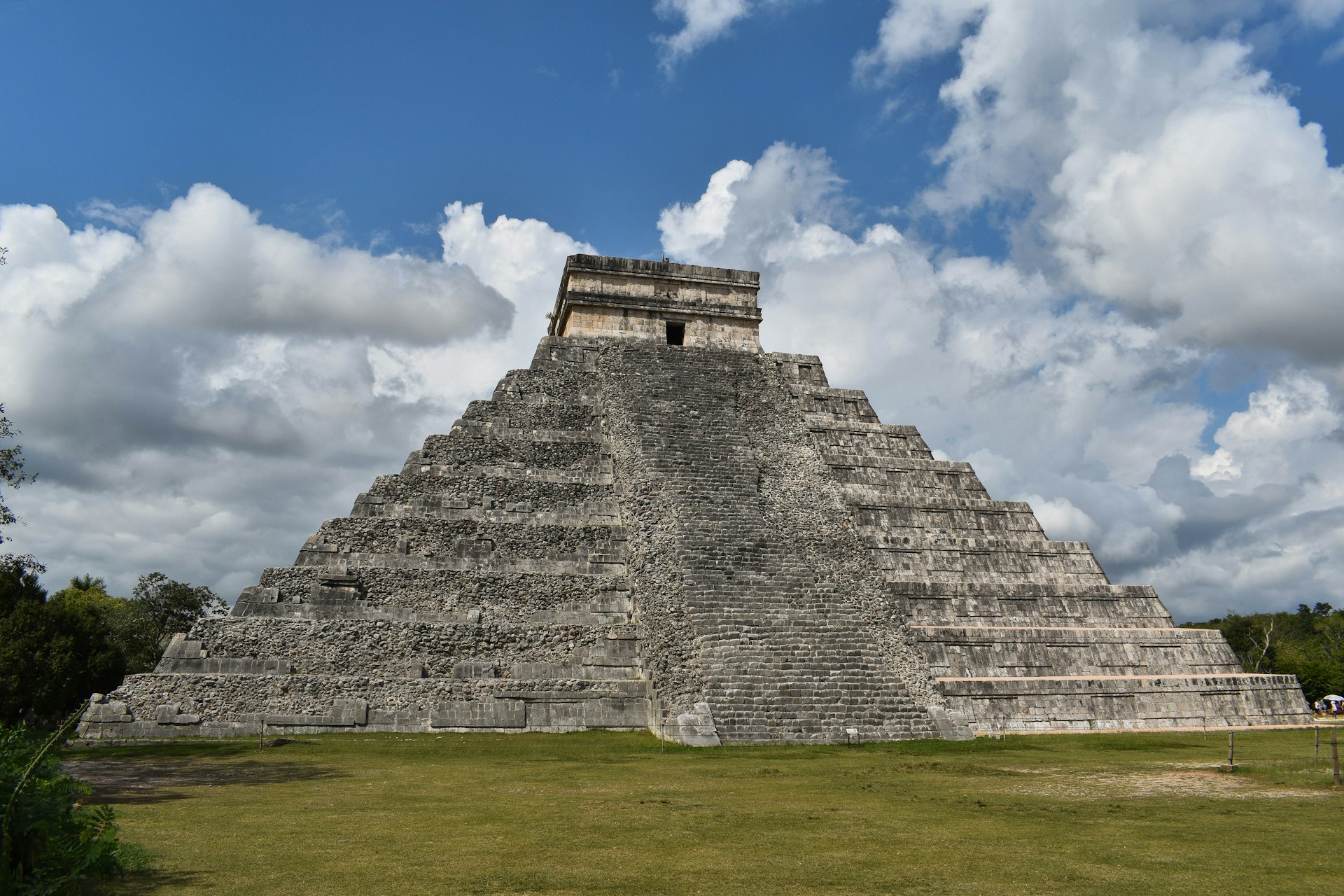 Unlocking the Mysteries of the Ancient Mayan Civilization: Enigmas, Discoveries, and Pathways to Deeper Insight